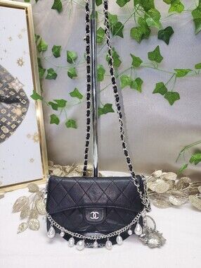 Authentic Chanel Caviar Leather Flap Card Wallet W/ COA